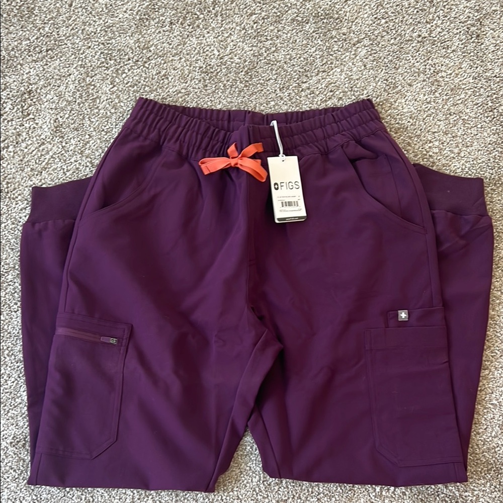 Figs high waisted Uman relaxed jogger in deep purple size medium NWT
